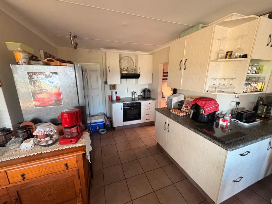 4 Bedroom Property for Sale in Fraaiuitsig Western Cape